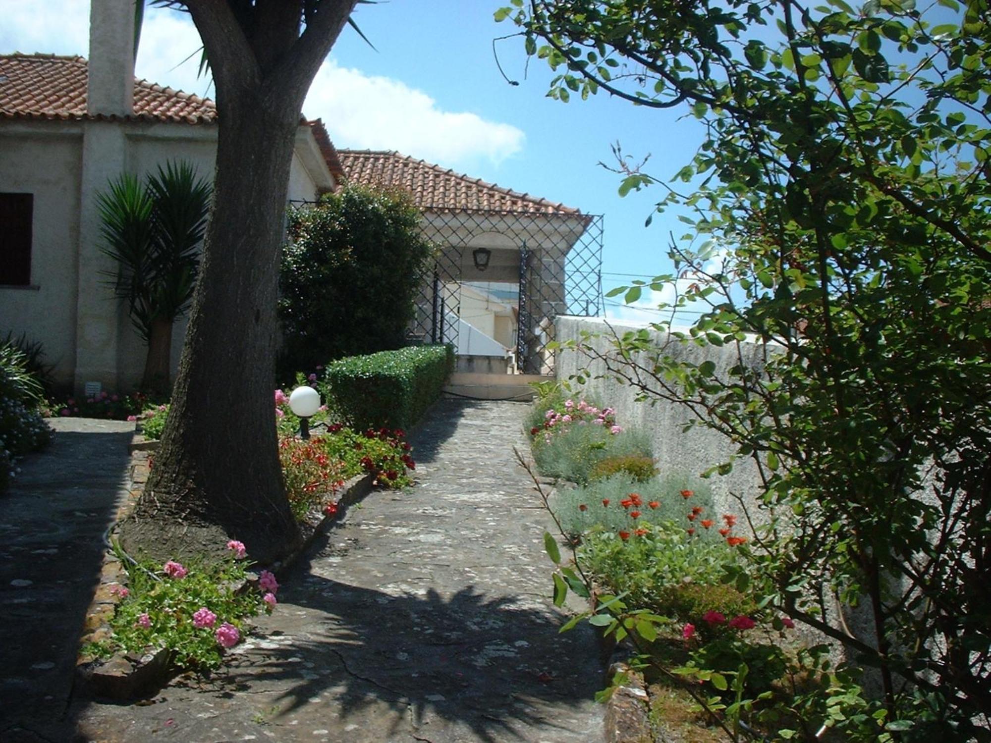 Casa Da Tauria Hotel Atouguia Da Baleia Exterior foto